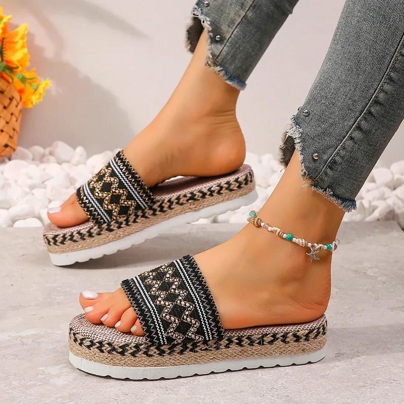2024 Brand Ladies Shoes Basic Women's Slippers Fashion Color Matching Casual Slippers Women Summer Plus Size Solid Flat Slippers