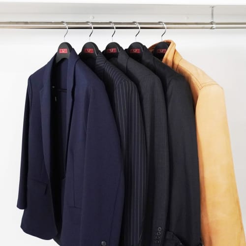 Shinko Hanger S&F Зажим для пиджака 45 Вешалка для костюма с зажимами, Черный, Сделано в Японии, с крючками, вращающимися на 360 градусов, Предотвращает юбки, пальто и верхнюю одежду f