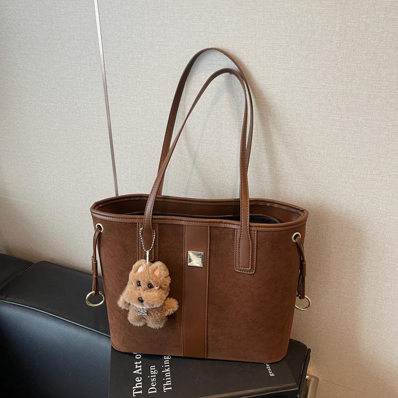 Ретро сумка большой вместимости для通勤, женская 2025 новая, повседневная простая наплечная сумка, осенне-зимняя портативная сумка-тоут