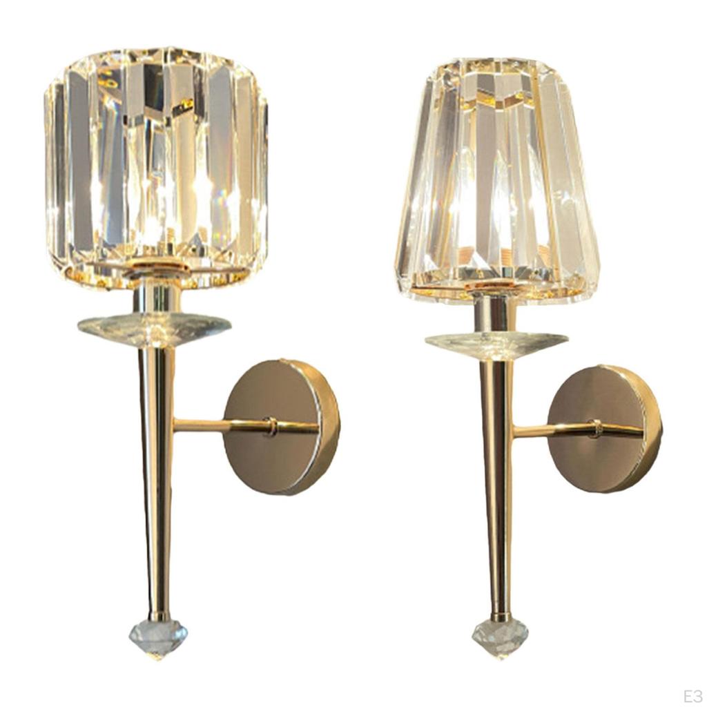 Современный настенный светильник-бра для спальни или офисного помещения