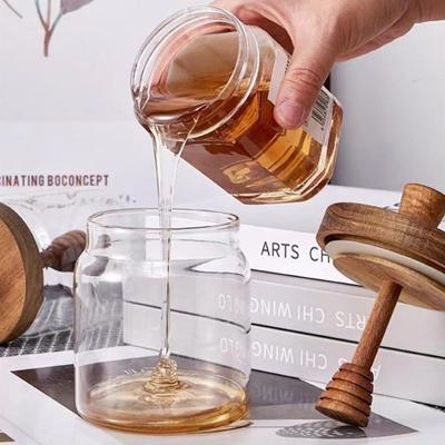 Стеклянная банка для меда на 500 мл с деревянной крышкой-ковшом. Герметичный набор горшков для меда. Прозрачная палочка для меда и набор банок для удобного мониторинга. Широкий рот.