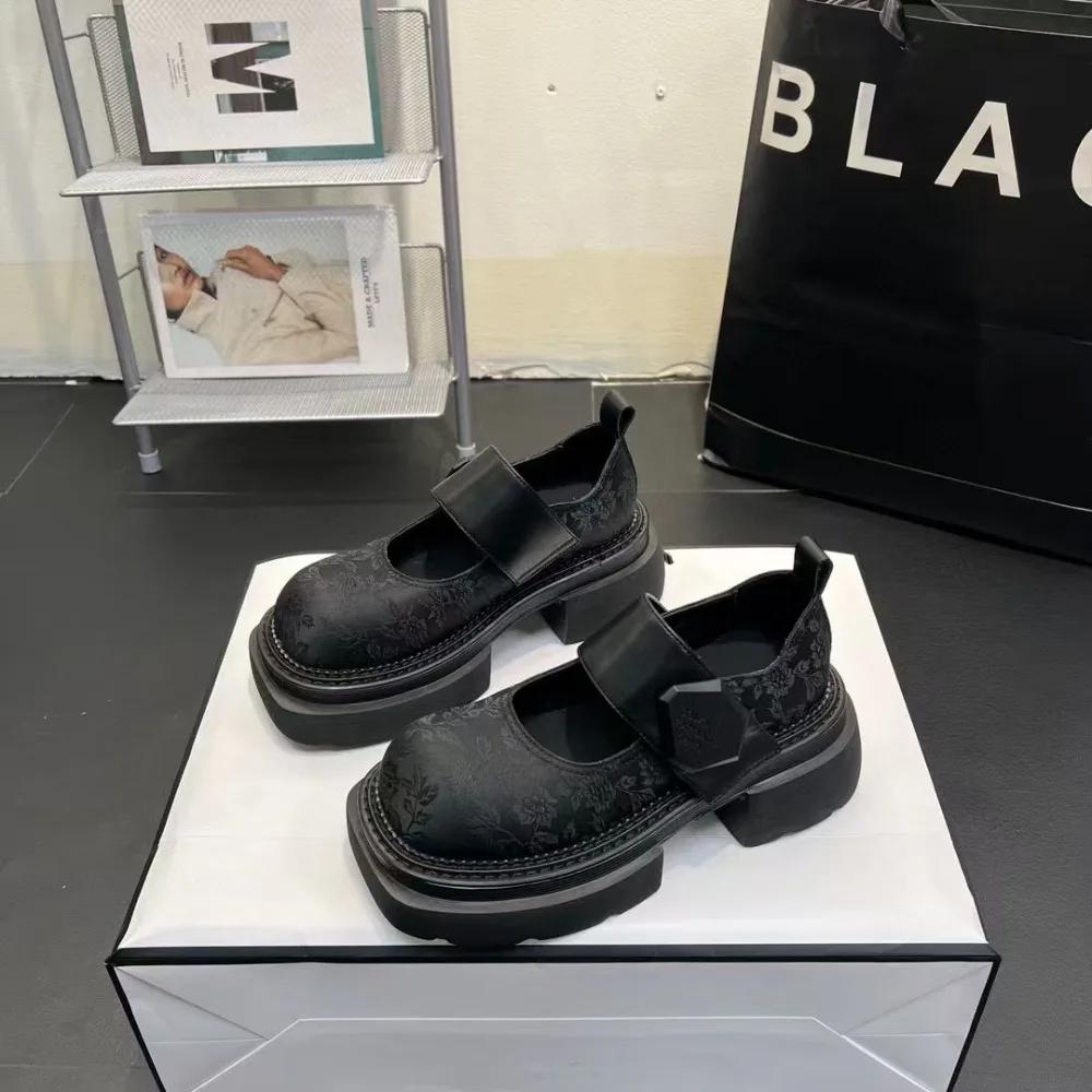 Модная женская повседневная обувь из натуральной кожи Мэри Джейн Одинарные туфли Новый квадратный носок Мягкая подошва Универсальные на липучке С мелким вырезом Одинарные туфли