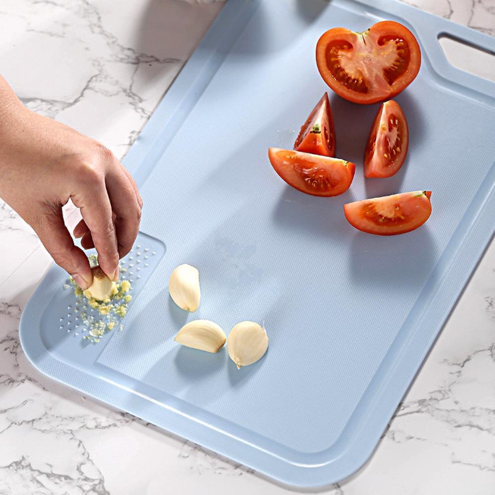 С разделочной доской-грилем большого размера, доской для замешивания, бытовой разделочной доской, фруктами
