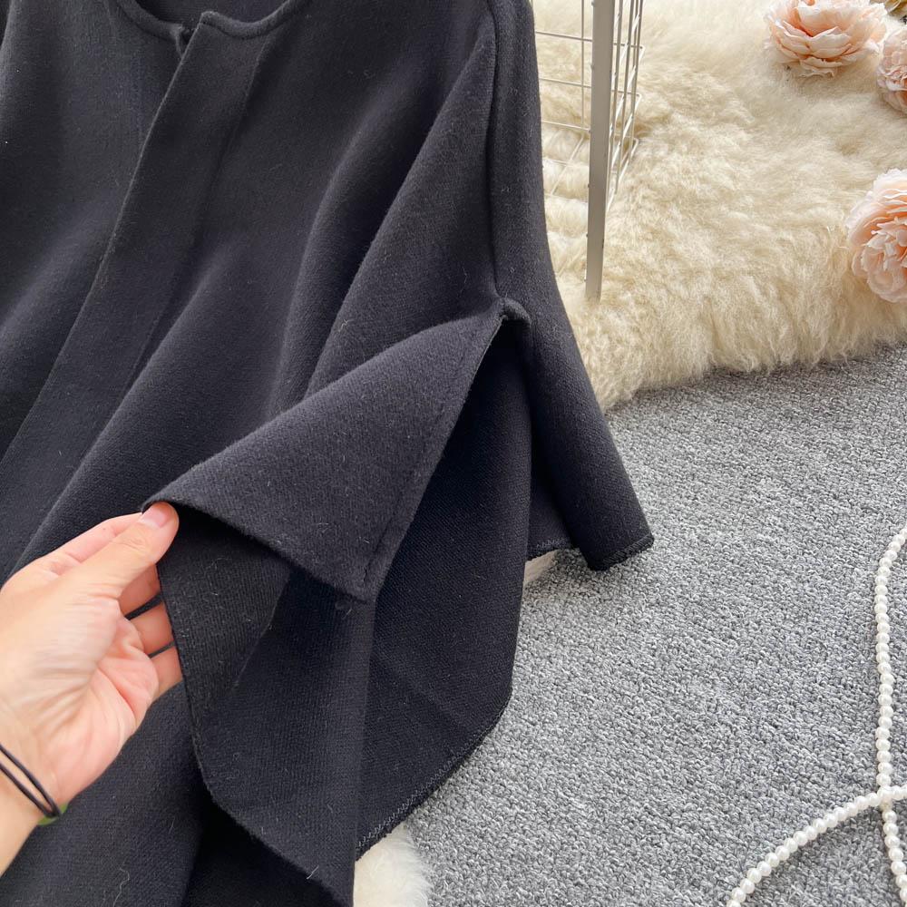 High Sense Of Retro Irregular Cape Shawl Women + High Waist Temperament Knitted Fishtail Half-Body Skirt Two-Piece Set