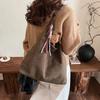 2025 Winter New Niche Women's Bag Fashion Casual Underarm Bag Women's Korean Version Commuting To Work Large-capacity Tote Bag