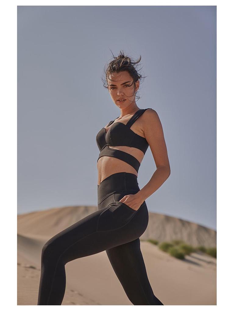 Женский комплект одежды для йоги и пилатеса Cross-Border: Штаны для йоги с высокой талией и мягкий спортивный бюстгальтер.