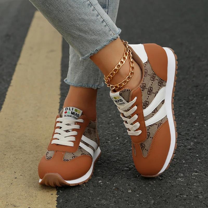 Размер 36-43, коричневые кожаные сращивающиеся женские легкие теннисные туфли для отдыха, классический дизайн, роскошные кроссовки для девочек на платформе для бега