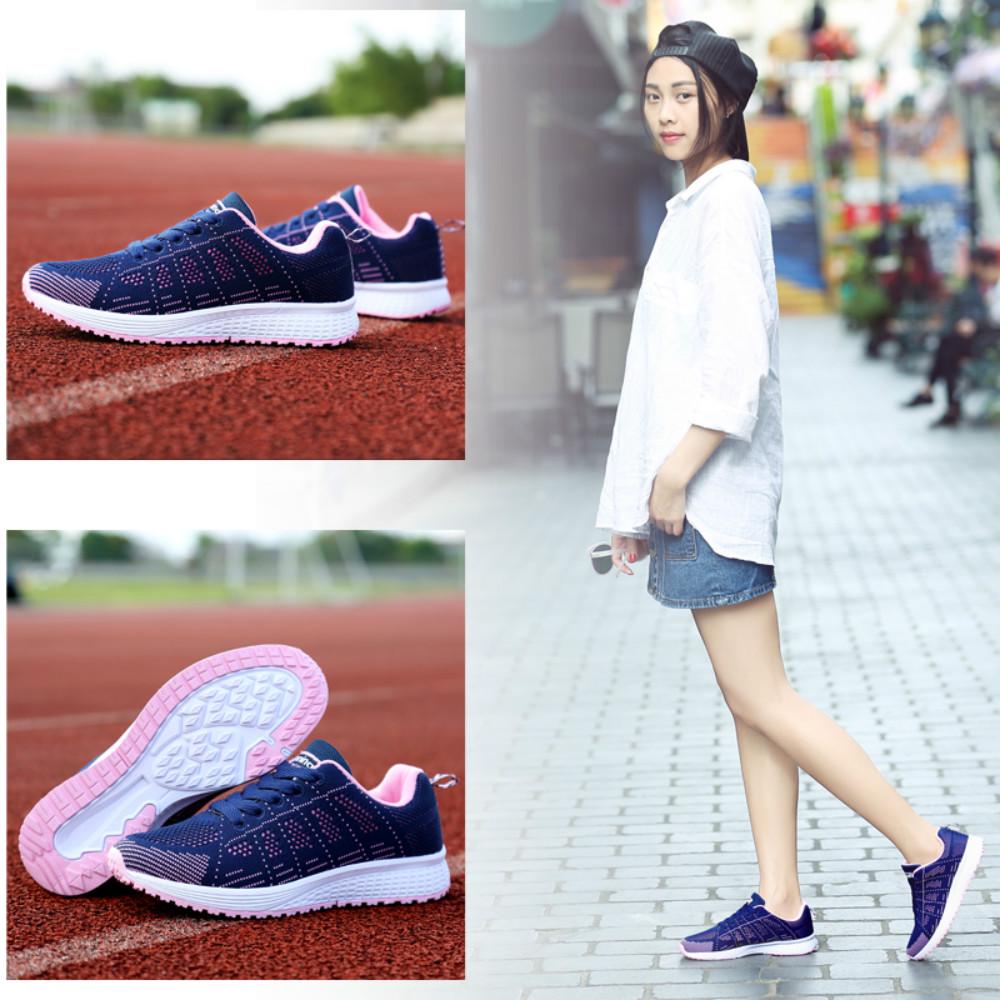 Легкие сетчатые дышащие кроссовки на шнуровке и плоской резиновой подошве для занятий спортом