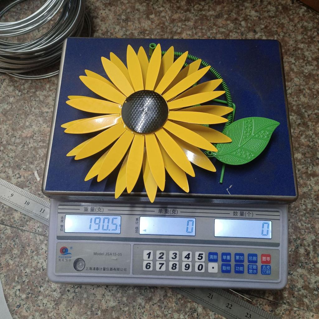 Вращающаяся металлическая ветряная мельница для сада на открытом воздухе, железный патио, вилла, лужайка, подсолнух, украшение, вставные украшения