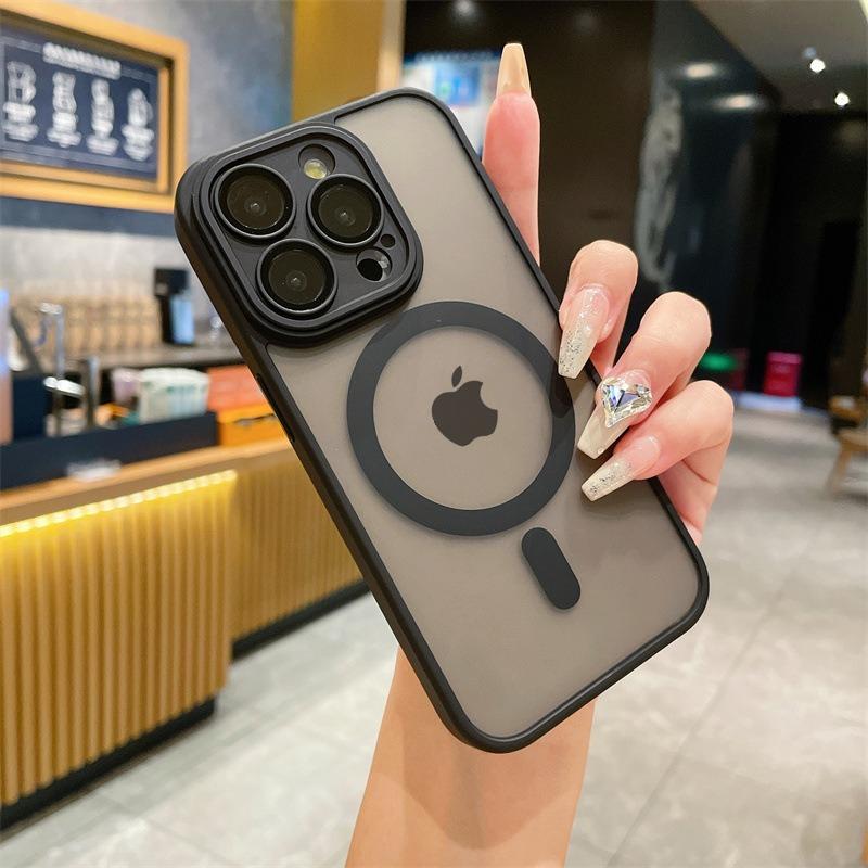 Магнитный Матовый Полупрозрачный Чехол для iPhone 17 Air 16 15 14 13 12 11 Pro Max Plus для Magsafe Беспроводной Зарядки Ударопрочный Чехол