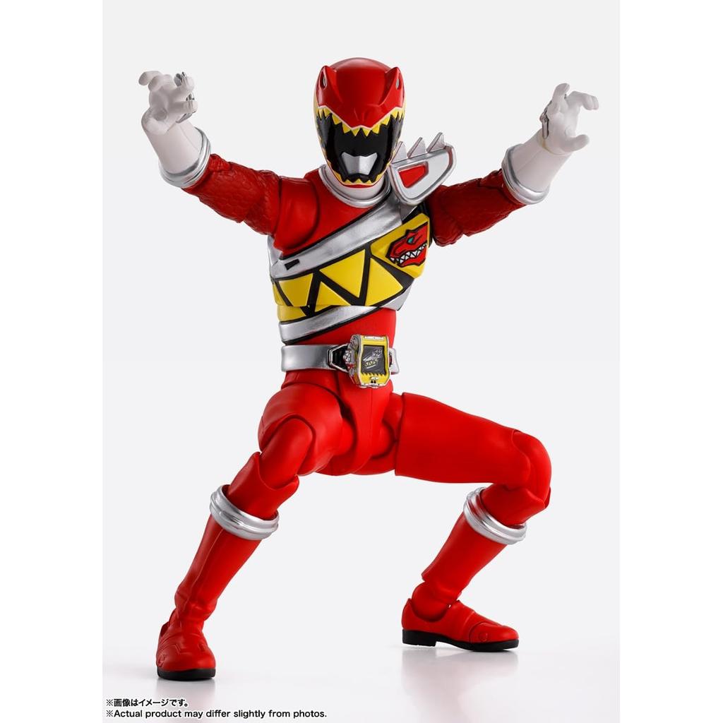 TAMASHII NATIONS С.Х.. Фигурка Figuarts Zyuden Sentai Kyoryuger Kyoryu Red 145 мм - окрашенная коллекционная игрушка из АБС и ПВХ