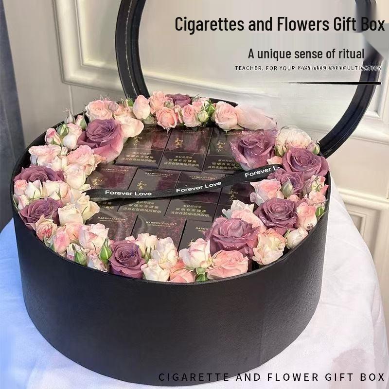 Прозрачная круглая подарочная коробка для цветов и фруктов, которую удобно носить в руке.