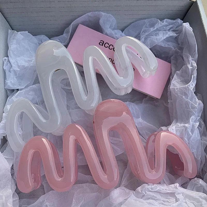 New Colorful Jelly Wave Hair Claw Hairpin Women Girls Fashion Design Korean Sweet Simple Irregular Hair Clip Headwear 2024