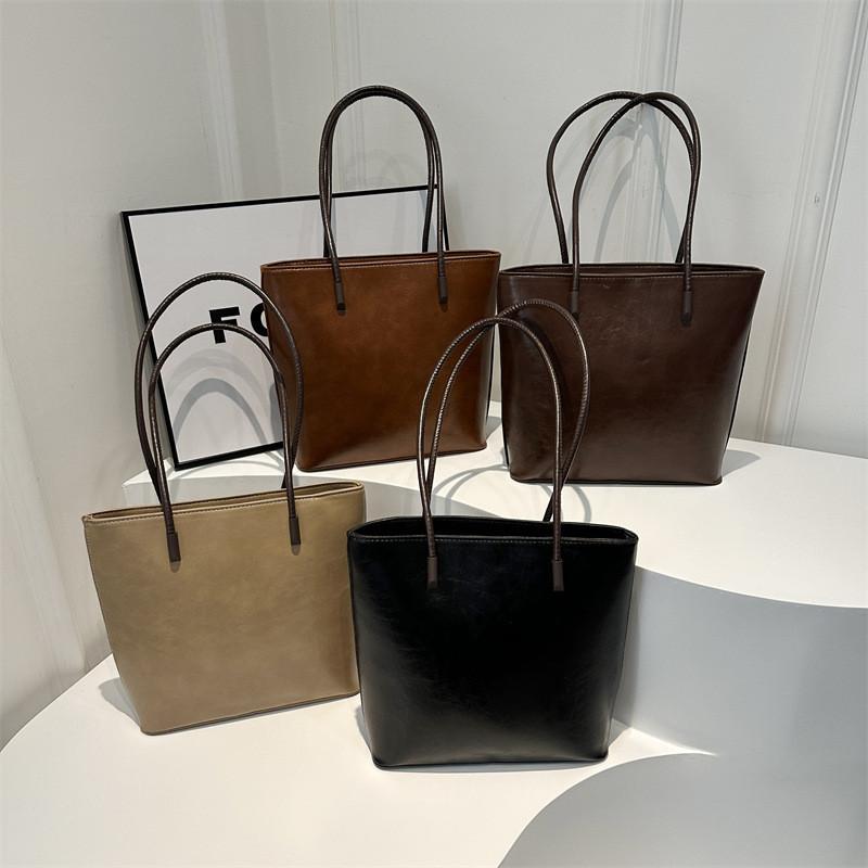 Оптовая продажа Трендовая Универсальная Высококлассная Сумка Под Мышку на Одно Плечо Женская 2024 Весенняя Мода Большая Вместительность Сумка-Тоут