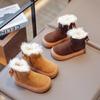 2024 Детские зимние ботинки для девочек, зимние новые модные корейские ботинки с мягкой подошвой, нескользящие, универсальные, сохраняющие тепло, плюшевые ботинки