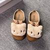 Голова ветряного мешка, полутапочки, снизу Birkenstocks, мило за пределами кампуса, носит толстые женские ленивые туфли, дети выглядят худыми мультяшными