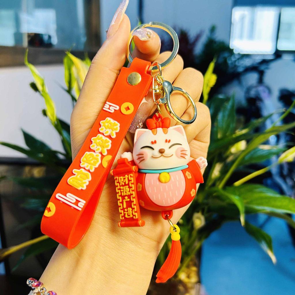 Lucky Cat Keychain Pendant with Fortune Symbolism – Night Market Gift Ornament