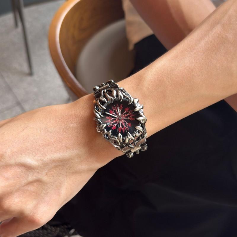Alabaster Y2K Claw Design Watch Men Hip Hop Retro Style Quartz Wristwatch With Stainless Steel Band