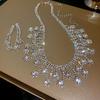 Комплект серег-кистей и ожерелья с кристаллами в форме капли - Роскошная элитная цепочка для ключицы для женщин