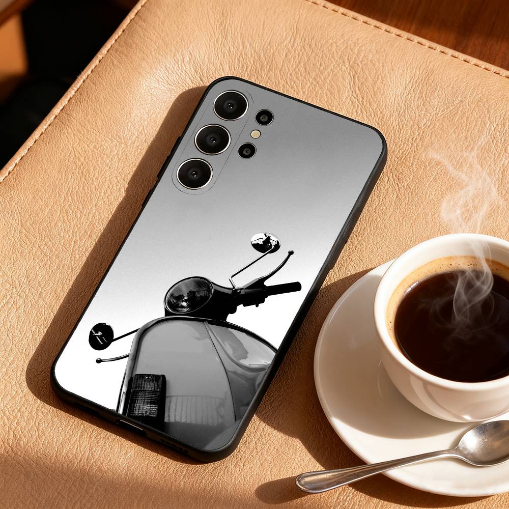 V-Vintage M-Moto Phone Case For Samsung S26,S25,24,23,22,30,21,10,9,Ultra,Plus,Lite,FE Soft Black Case