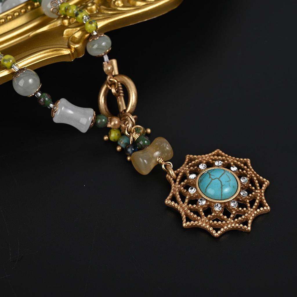 Натуральный бирюзовый кулон в виде солнца, чокер