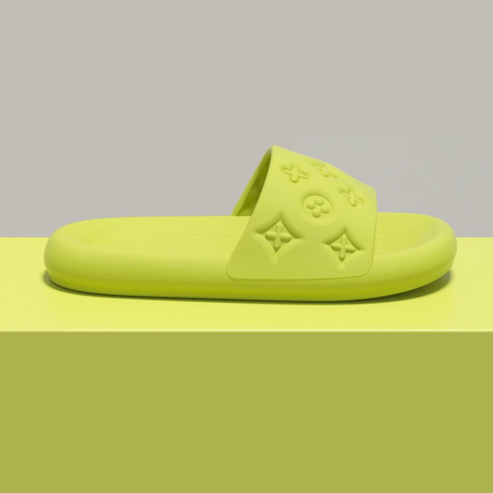 Модные стильные тапочки с высоким чувством, женские летние тапочки, ощущение наступить на что-то, толстая подошва, для ванной, нескользящие, дезодорирующие, с маленьким цветком, ЭВА тапочки