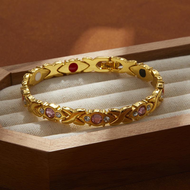 Adjustable Magnetic Rhinestone Bracelet: Trendy, Colorful, Detachable Fashion Accessory.