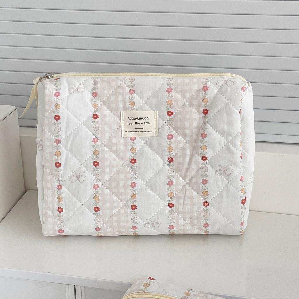Stripe Red Flower Women's Cosmetic Bags Portable Quilted Girls Wash Handbags Makeup Case Retro Female Handheld Storage Purse