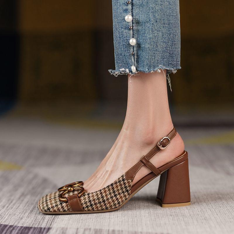 Модные ретро-босоножки в клетку на среднем каблуке с массивным дизайнерским зеркалом, роскошные женские летние бренды, женская обувь, тренд 2024 года в римском стиле