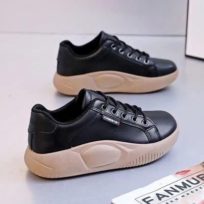 Низкие белые туфли, осенние новые легкие и универсальные спортивные модные кожаные туфли на платформе, повседневные кеды