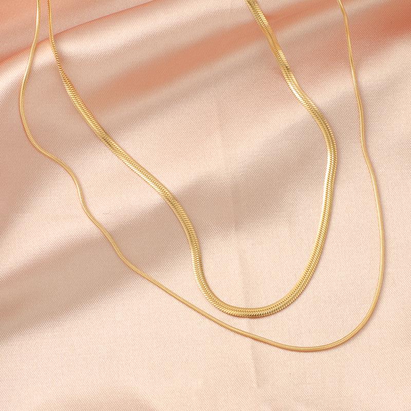 Стильное не тускнеющее двухслойное ожерелье-цепочка «Змея и лезвие»