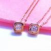 Покрытые медью, розовое золото Ожерелья с белым цирконом Простые шармы Маленький круглый квадратный кулон Помолвочная цепочка-воротник Изысканный циркон