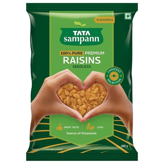 TATA Sampann Чистый изюм без косточек | Кишмиш | Источник калия | Сухофрукты | 500 г выгодная упаковка и Tata Sampann Chaat Masala с натуральными маслами, 100 г