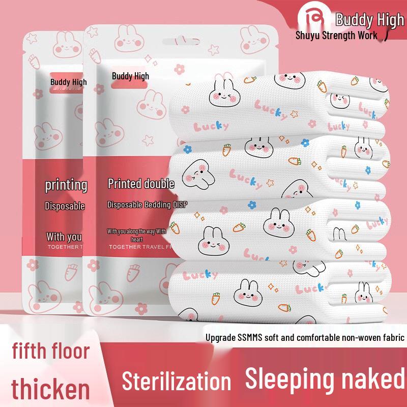 Одноразовый гостиничный постельный набор: Двухслойные непромокаемые простыни, пододеяльник и наволочки, покрывало - дорожный набор из четырех предметов