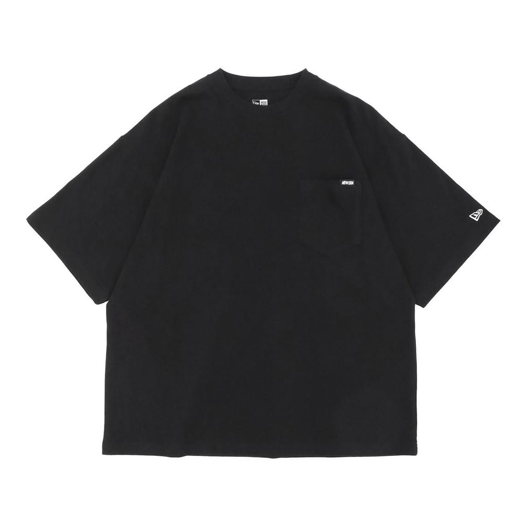 New Era ONSPOTZ Exclusive Oversized Cotton Pocket Tee with Mini Brand Size Size Logo, Black, L, S/S