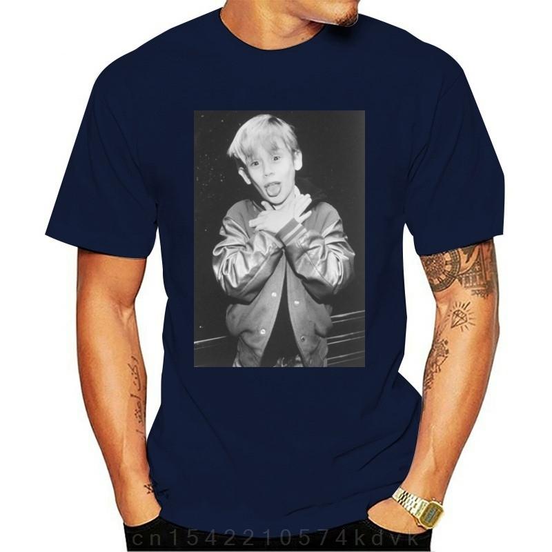 Macaulay Culkin Ryan Gosling Wearing Ryan Wearing Macaulay Celebrity Choking Life Original T Shirt 019924
