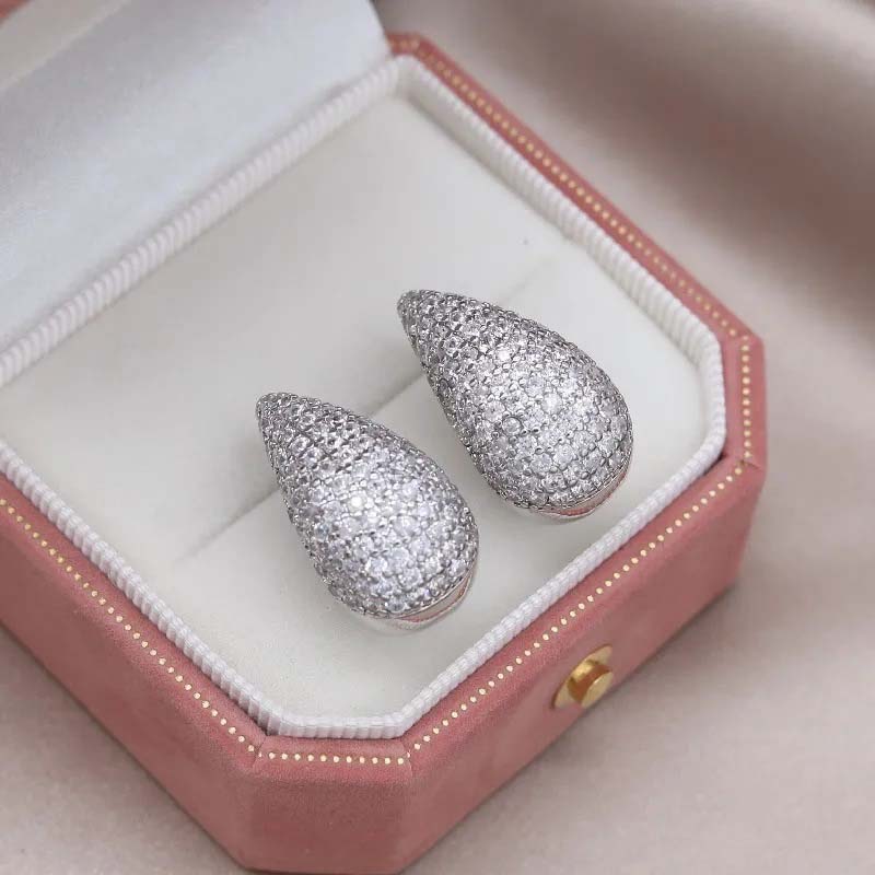 Роскошные блестящие серьги-пусеты с большим цирконом в форме капли воды для женщин, изысканные серьги-пусеты с полым узором и крупными элементами золотистого цвета, свадебные подарки с цирконом