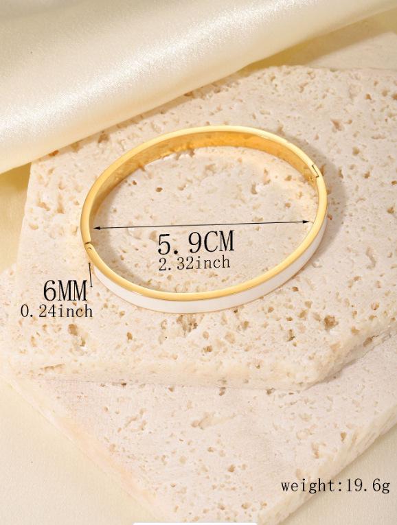 Женский браслет-бангл из титановой стали с золотой эмалью 4 мм и застежкой