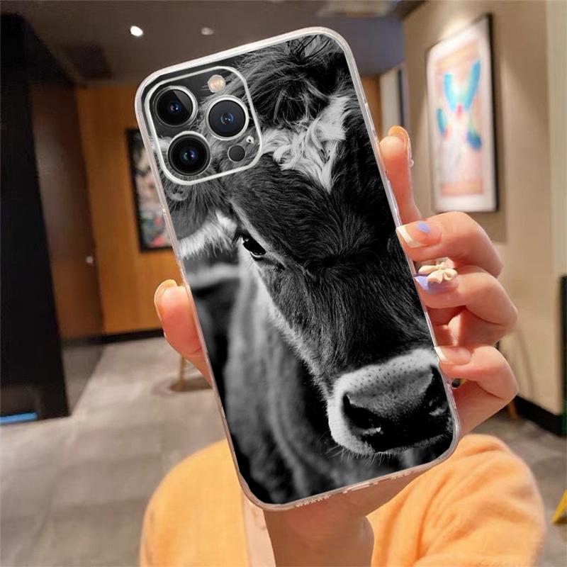 Cute Cow Phone Case For iphone 17 Pro Max Air 16 15 14 13 Pro Max 15 16 Pro 15Plus