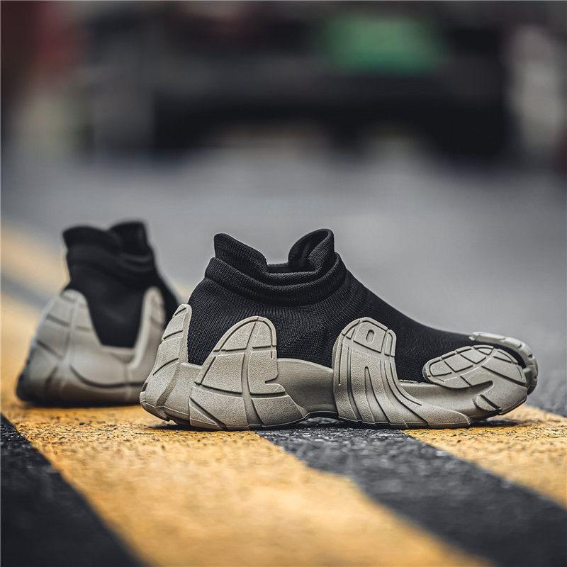 Носки и обувь 2024 года, летняя обувь для ходьбы, новые повседневные спортивные туфли с мягкой подошвой, повседневные туфли большого размера, мужские туфли, педали, легкие и дышащие