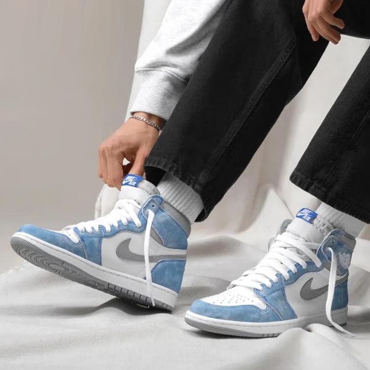Jordan Детские кроссовки Air Jordan 1 High OG "Hyper Royal" 575441-402