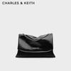 CHARLES&KEITH Большая мягкая сумка-кроссбоди на цепочке