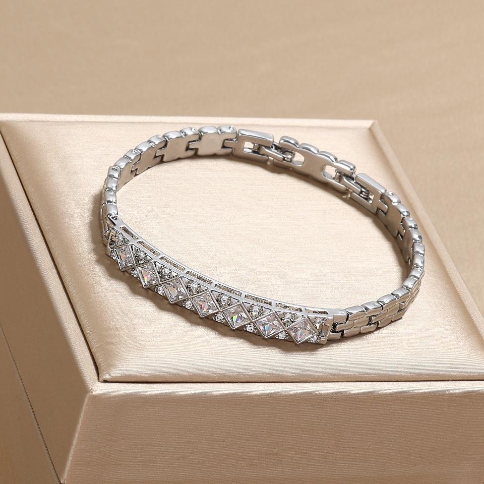 ZAKOL Exquisite Fashion Copper Micro-set CZ Zircon Bracelet For Women Simple Temperament Birthday Party Wedding Charm Jewelry