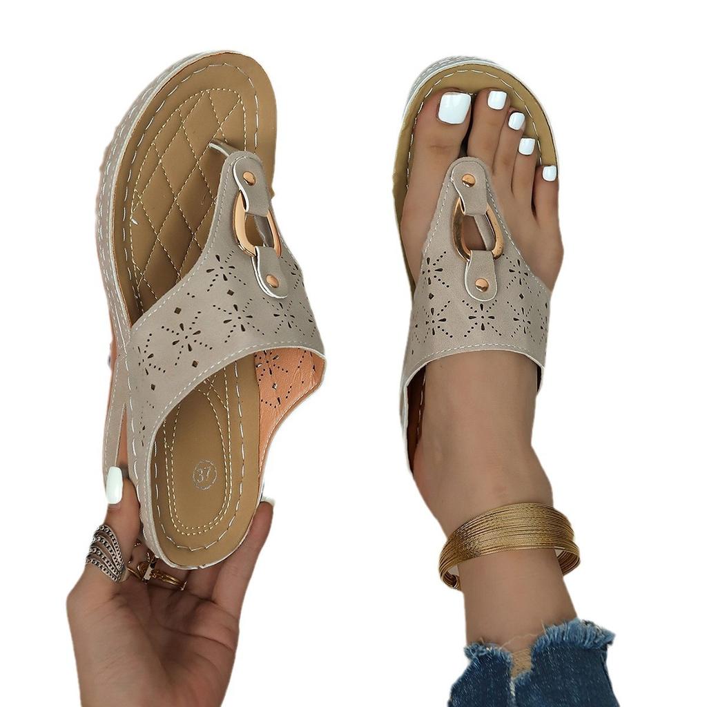 Пятно большой размер внешнеторговые тапочки женские 2025 лето новый полый металлическая пряжка носок танкетка женские тапочки