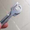 Pocket Keychain Multitool Keys Shape Ring Opener Escape Outdoor Tool Accessories