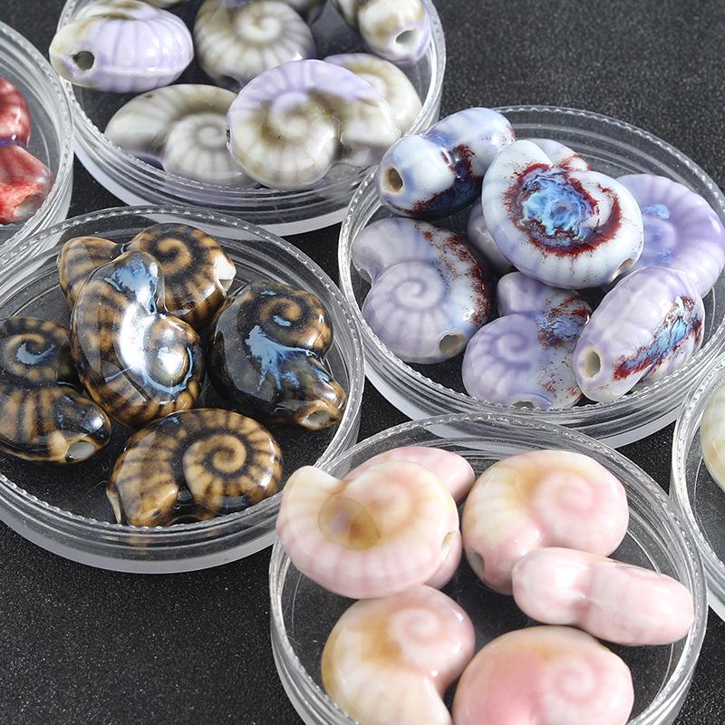 Керамические бусины «Улитка и морские животные» для изготовления украшений и аксессуаров своими руками