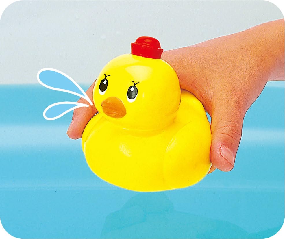 Pilot Duck Captain Bath Water Squirting Toy