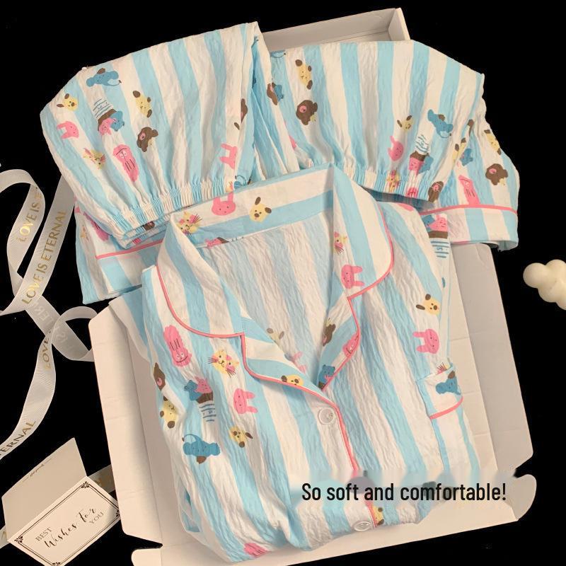 Летняя хлопковая пижама в клетку с цветочным принтом: Женский комплект из трех предметов с коротким рукавом в японском стиле - милая домашняя одежда в стиле интернет-знаменитостей.