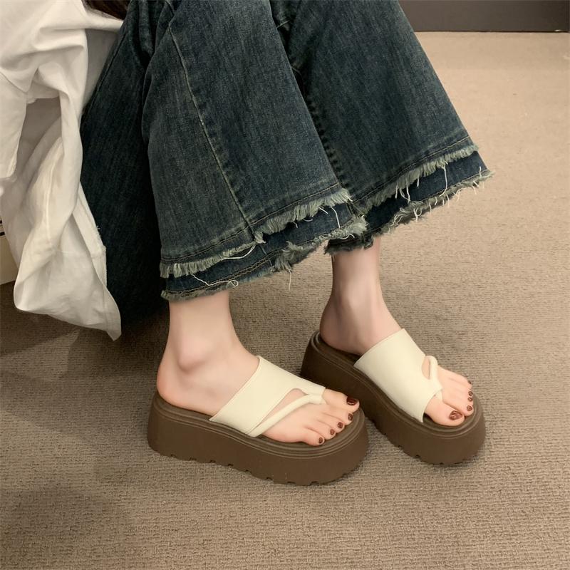 Летние женские шлепанцы на платформе с толстой подошвой, модные шлепанцы с перемычкой для пальца, женские повседневные сандалии для пляжного отдыха