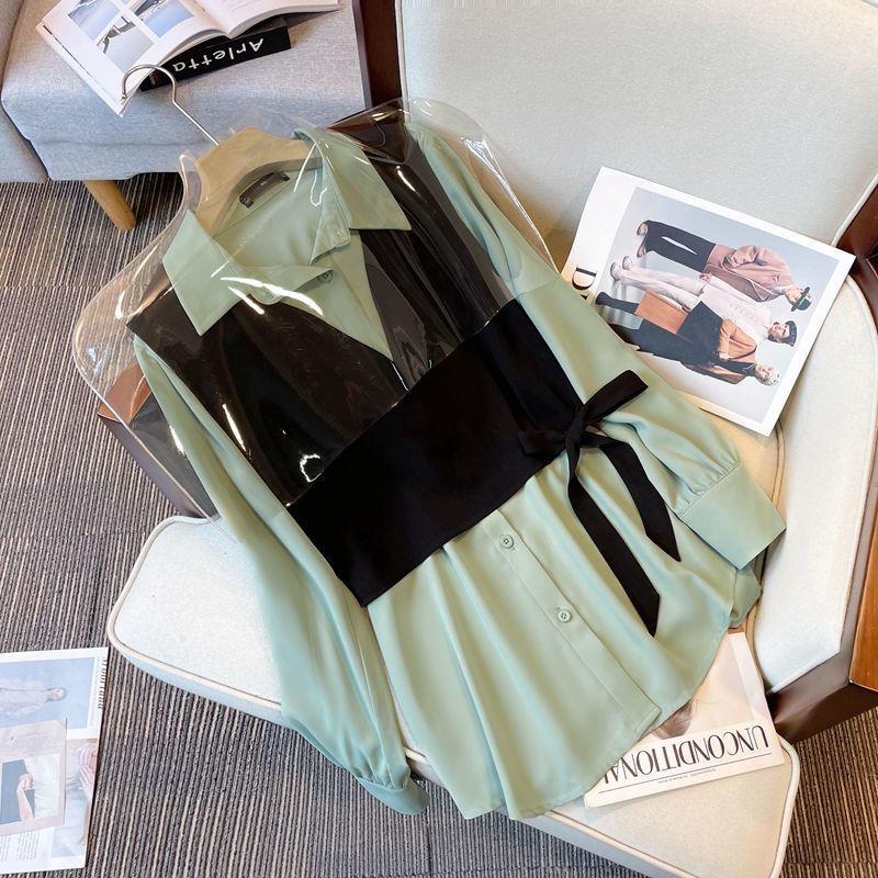 New French Style Top for Women with A Niche Design, Unique Splicing, Fake Two-piece Shirt Trend